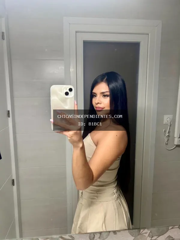 Lia Española, Escort Ardiente y Dulce de 22 años. - Foto 2 - Escorts en Madrid