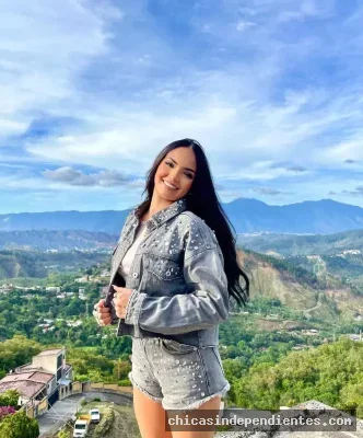 Fabiana, escort latina elegante y culta en Madrid
