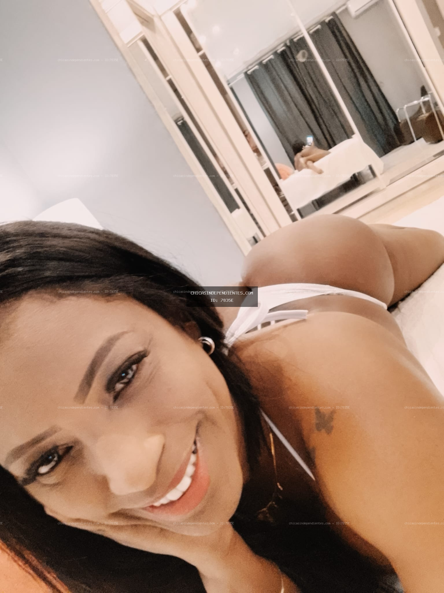 Loli, escort colombiana tetona en Sevilla - Foto 3 - Escorts en Sevilla