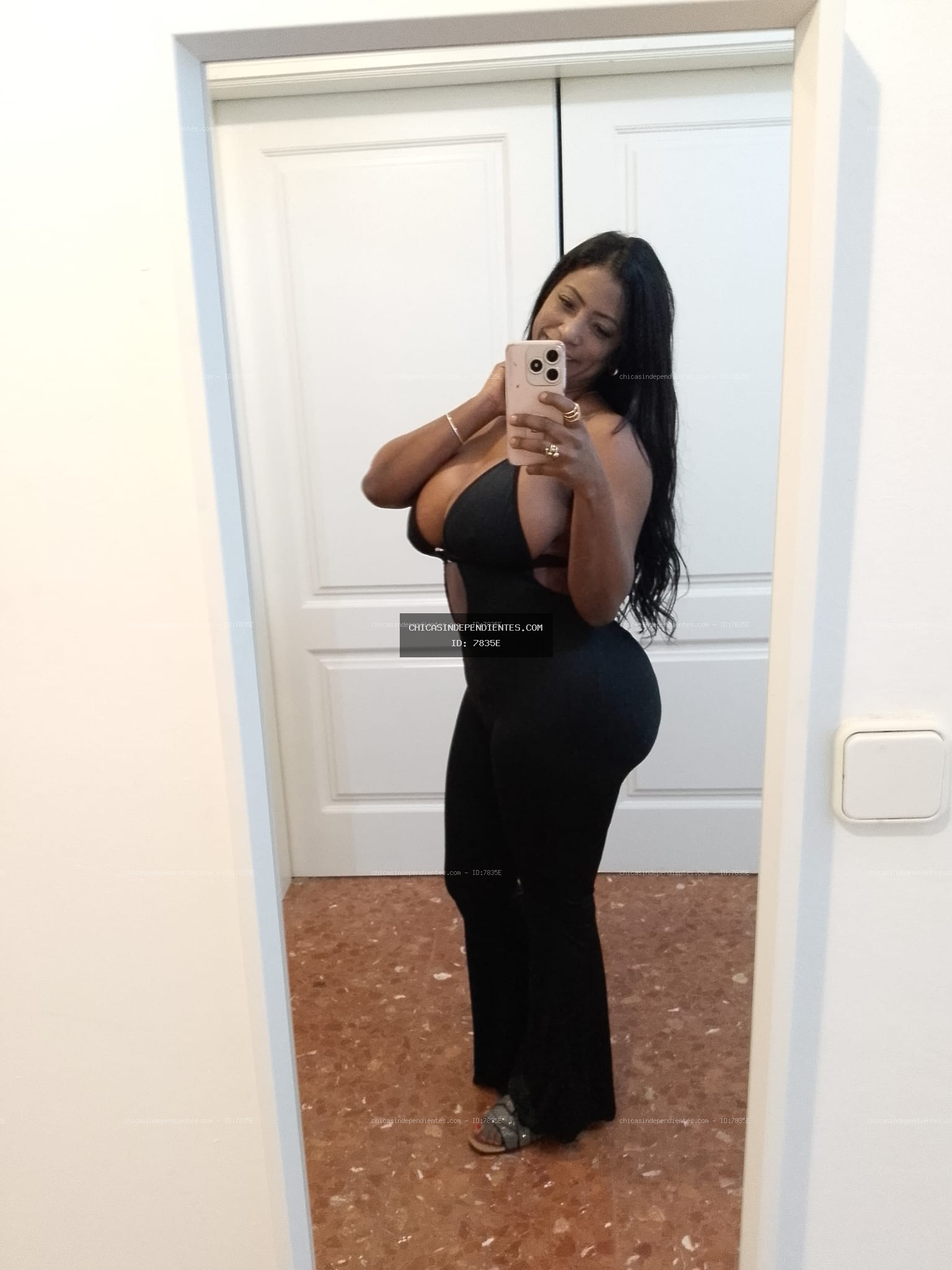 Loli, escort colombiana tetona en Sevilla - Foto 5 - Escorts en Sevilla