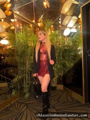 Lisa acompañante latina joven en Marbella