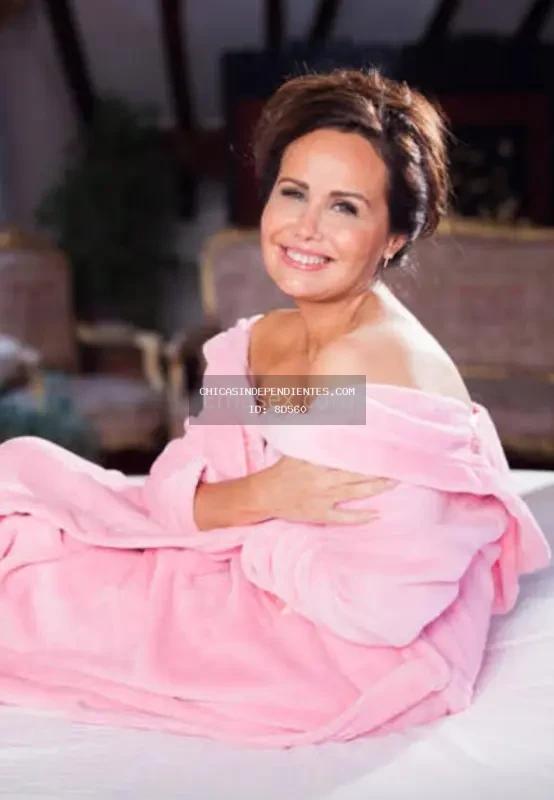 Ana, escort madurita madrileña 50 años en Almagro Madrid - Foto 3 - Escorts en Madrid