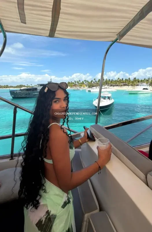 Anyeli, escort colombiana 21 años rizos largos en Plaza Castilla Madrid - Foto 5 - Escorts en Madrid